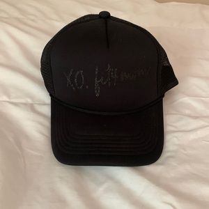 “XO, fit4mom” Tiny Trucker Co x Fit4Mom hat